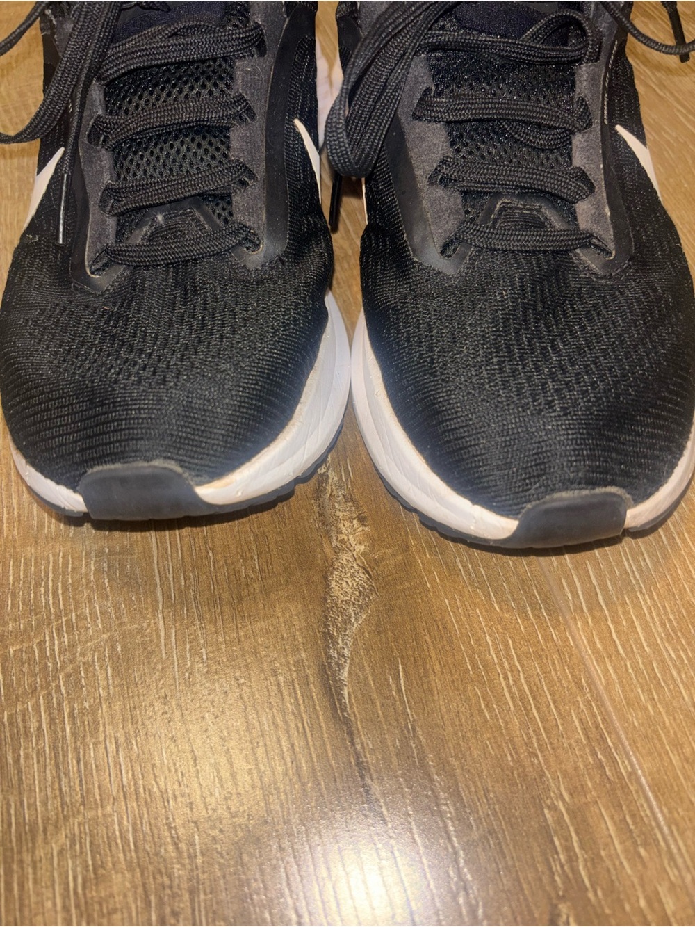 Nike Zoom Black and White Running Sneakers - Picture 3 of 6
